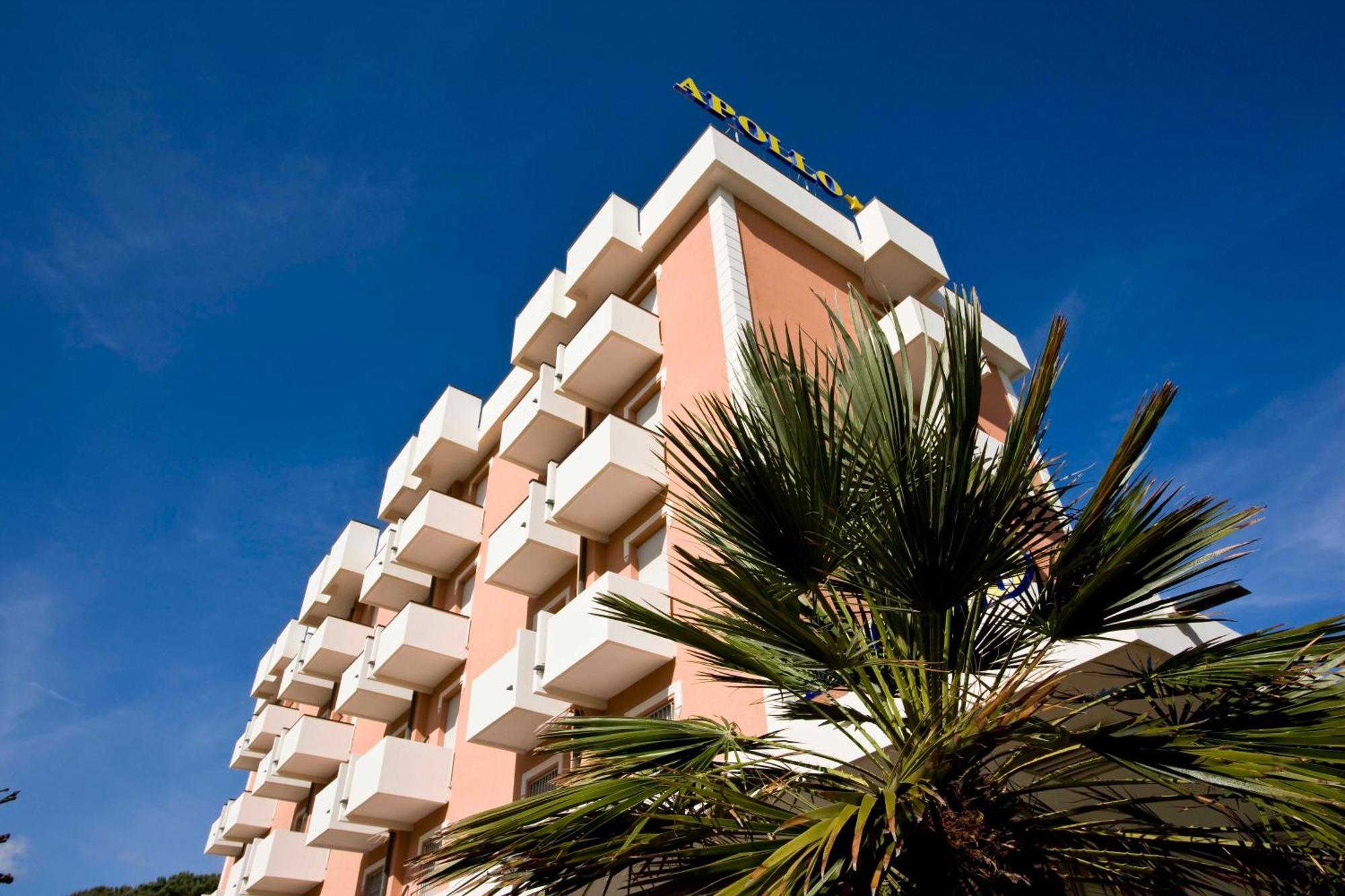 Hotel Apollo Римини Екстериор снимка