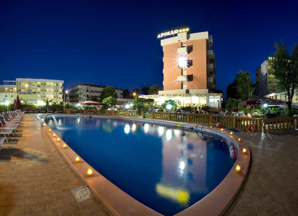 Hotel Apollo Римини Екстериор снимка