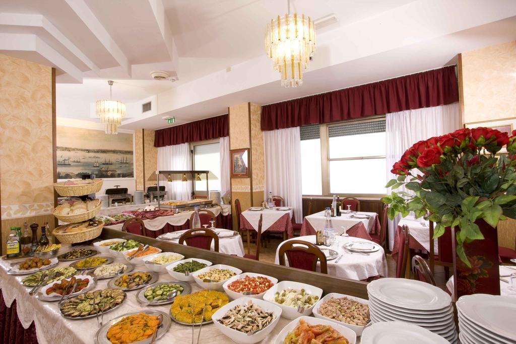 Hotel Apollo Римини Екстериор снимка